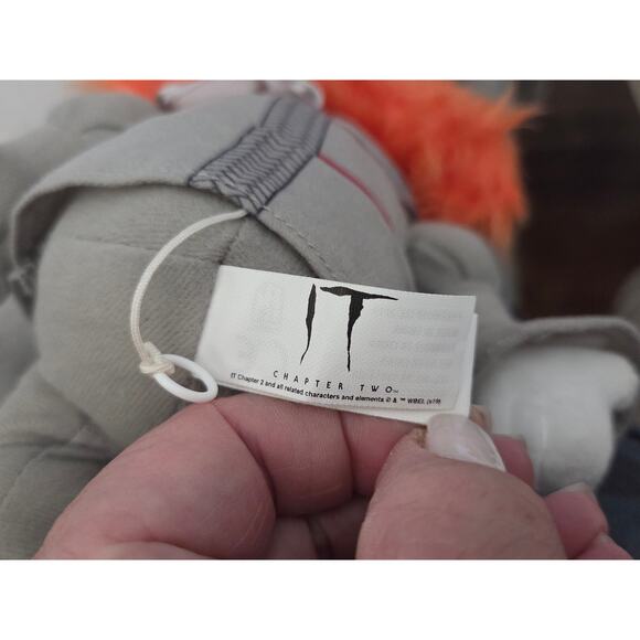 IT Pennywise w/ Balloon Pull-String Voice Plush Doll Chapter 2 Movie 10" - Picture 3 of 6